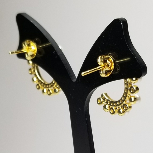 NWT Pave CZ Studs earrings NEW - Picture 7 of 9